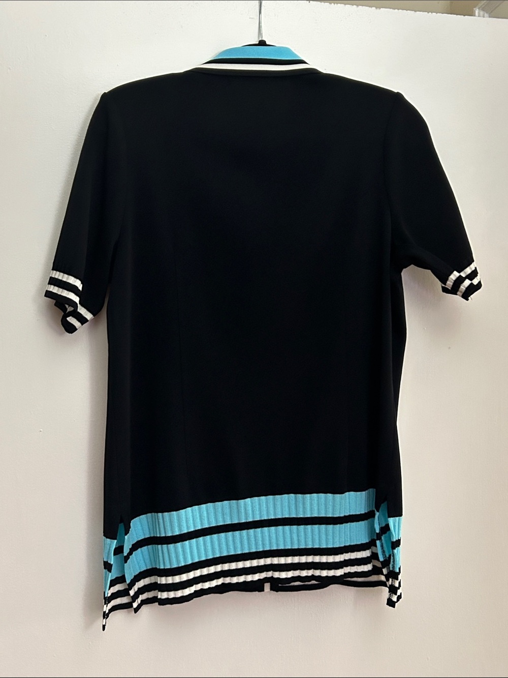 Short-Sleeve Jacket/Top - Picture 2 of 5